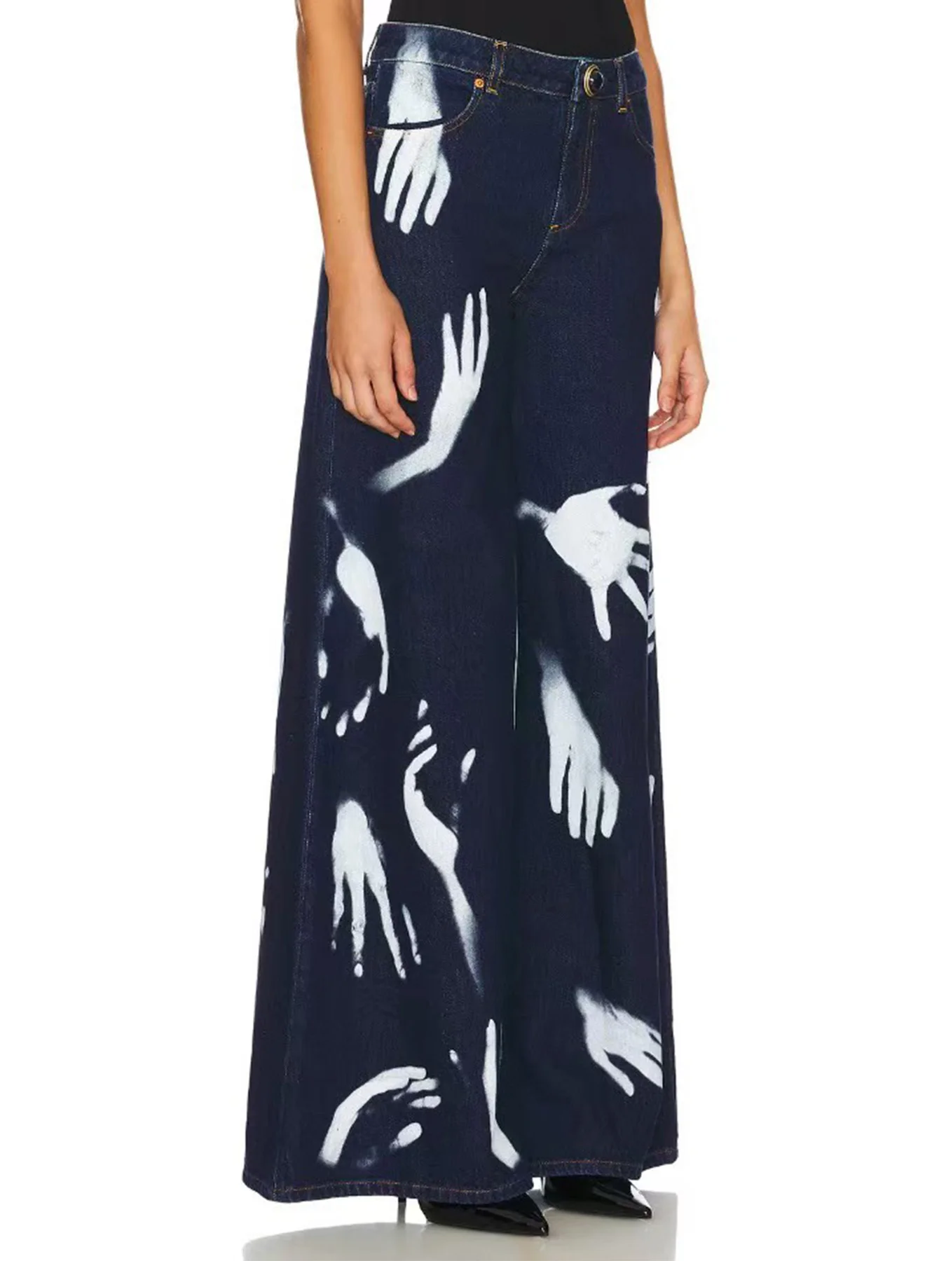 

Women's fashion dark blue mid-waist loose wide-leg jeans, white palm print, characteristic embroidery on the left back pocket, m