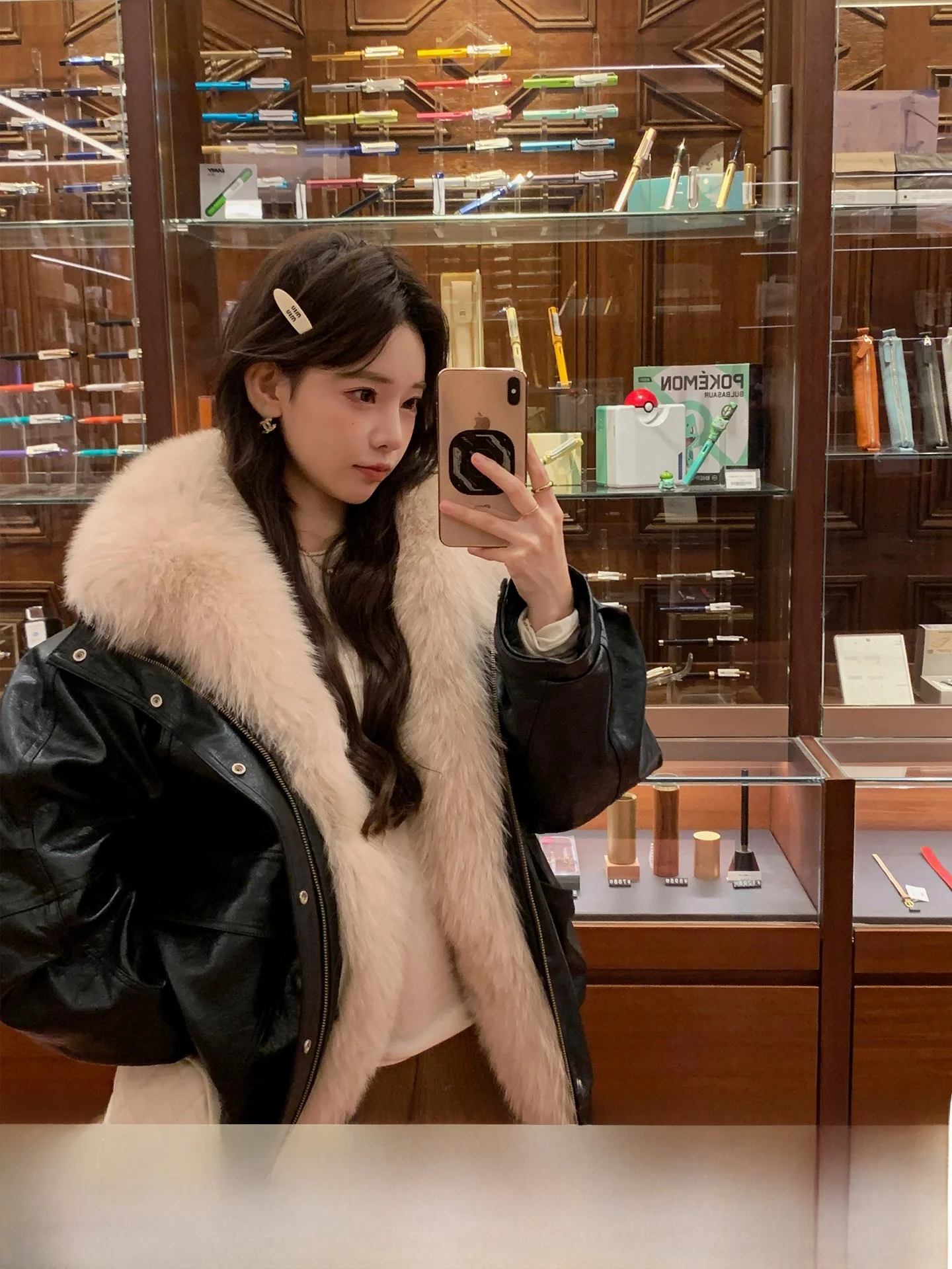 

Пуховик Mona Diary в американском ретро-стиле, женская короткая куртка из гусиного пуха, новинка зимы 2025, теплая, пушистая, с длинными рукавами, на молнии