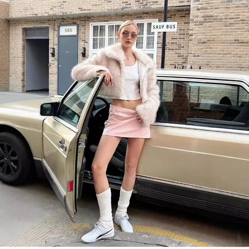 Korte jas van imitatievossenbont 2025, winter nieuwe dames pluche jas, stijlvolle revers harige jas, lange mouwen, dikke warme pluizige vesten