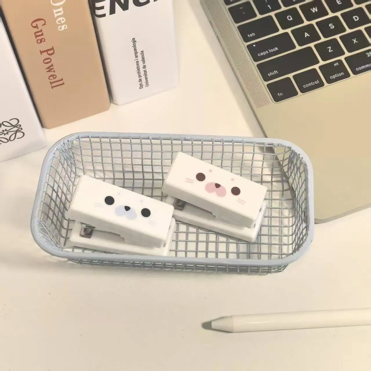 Cute Little Seal Animal Expression Stapler Korean Campus Student Portable Office Small Binding Tool Mini Cute Ins Stapler Gift