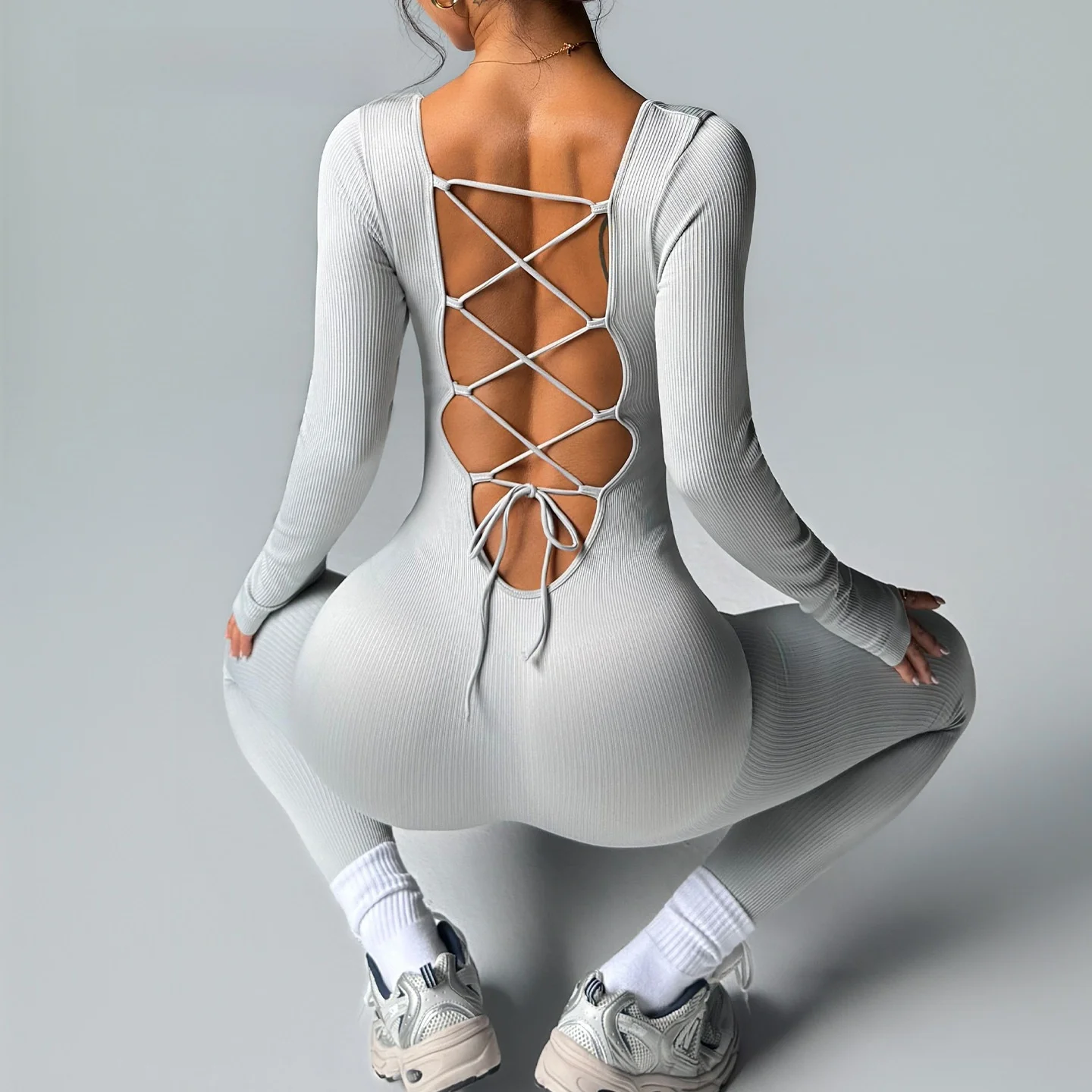 seamless-yoga-suit-fitness-bodysuit-shaping-gym-set-yoga-pants-integrated-design-for-active-lifestyle-and-yoga-practice