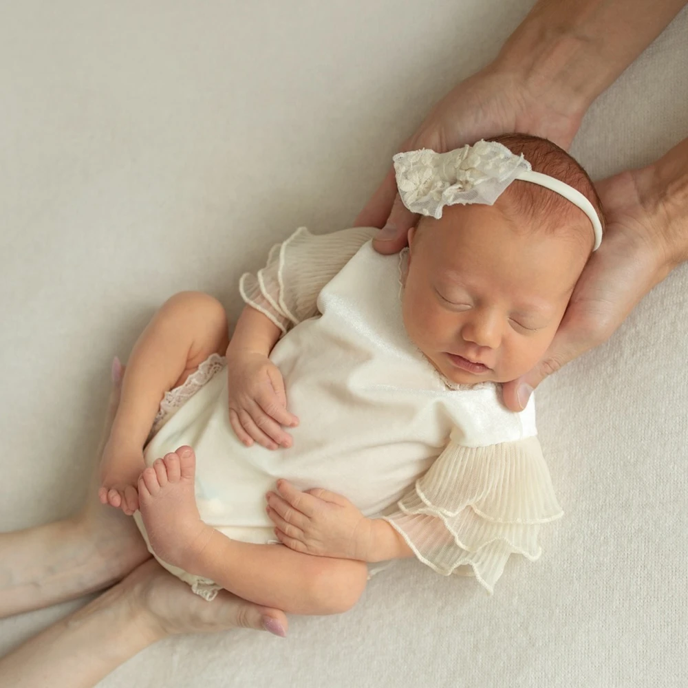 Newborn Photography Props Baby Girl Cream Lace Ruffle Romper Princess Outfit Infant Photoshoot Clothes Lace Tutu Romper