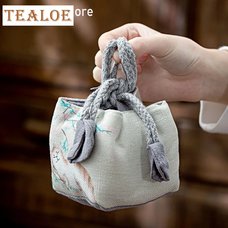 

Retro Painting Cat Art Teaware Storage Bag Outdoor Travel Tea Set Tea Cozies Silk Teapot Teacup Cloth Bag Nut Protection Package