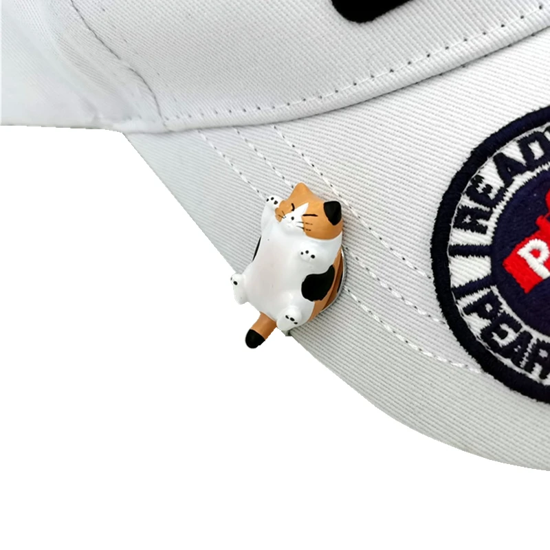 

Magnetic Lying Cat Golf Marker With Hat Clip Strong 3D Golf Ball Marker