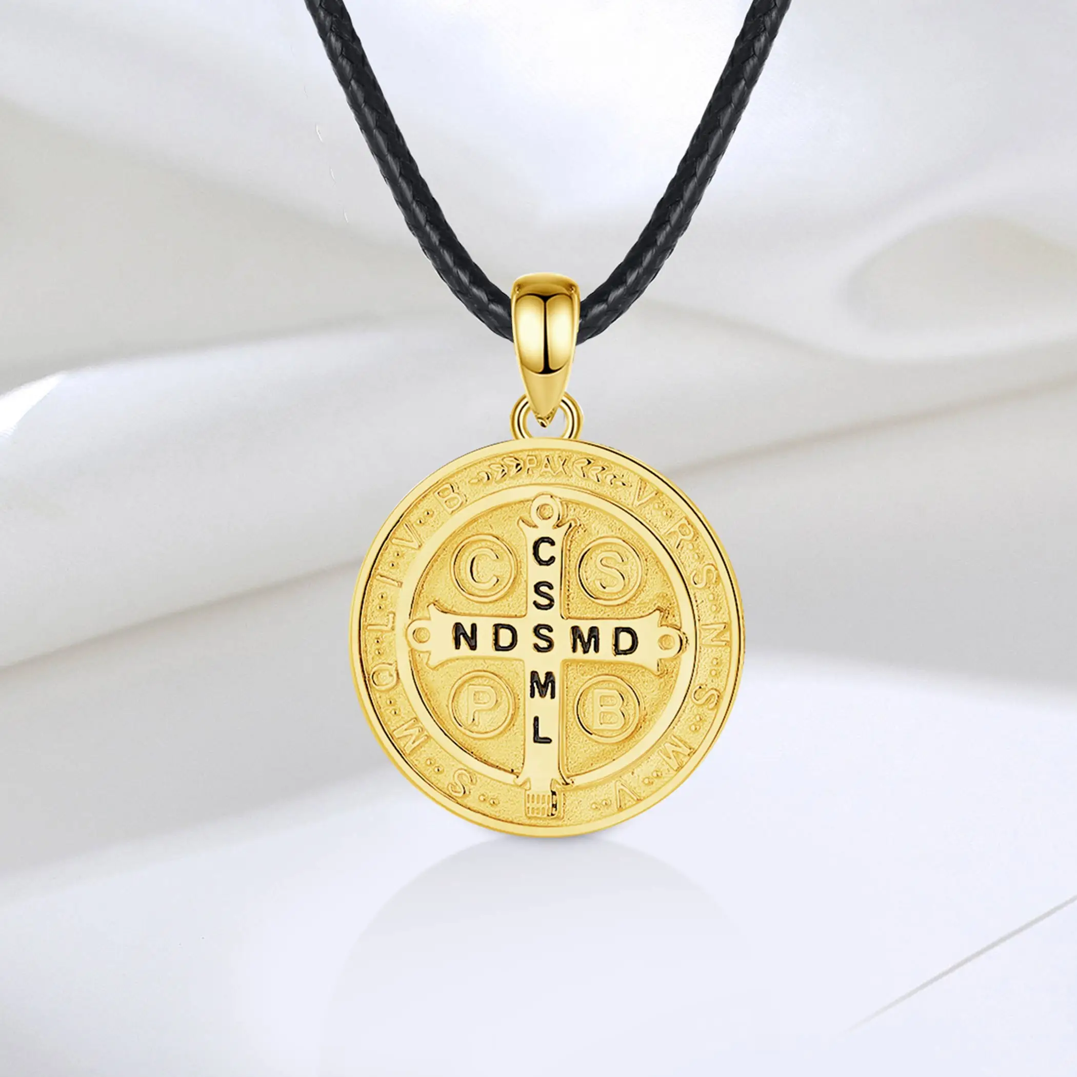 Imagem -05 - Eudora-colar Saint Benedict para Homens e Mulheres Cruz de Ouro 18k Pingente Amuleto Religioso Prata Esterlina 925 Jóias Personalidade