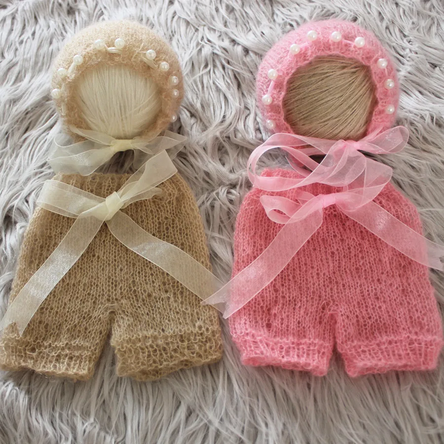 

Hand Knitted Baby Shorts and Bonnet Set Newborn Outfits with Ribbons and Pearls Newborn Prop