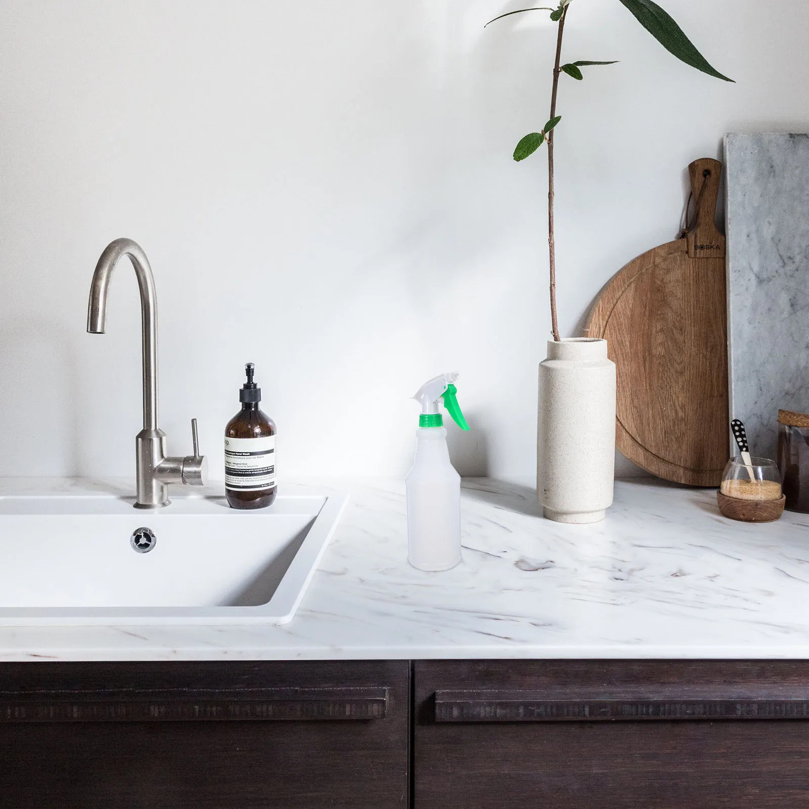 

3Pcs Spray Bottle Adjustable Nozzle with Measurement Refillable Empty Sprayer Multipurpose for Cleaning Gardening Hairstyling