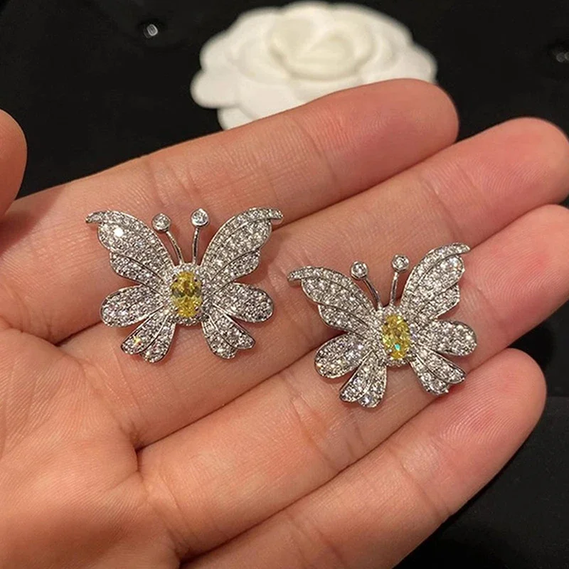 CAOSHI Exquisite Butterfly Stud Earrings for Women Gorgeous Aesthetic Jewelry for Engagement Party Graceful Lady Accessories