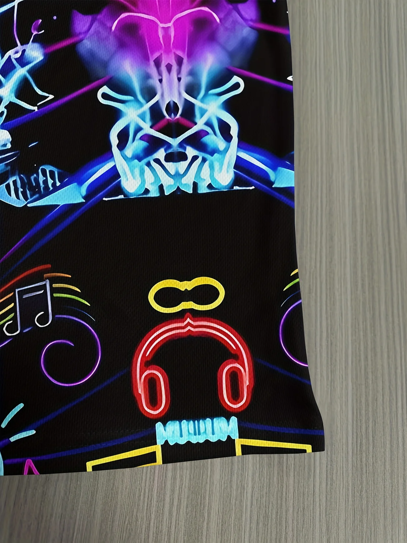 Herren Neon DJ Musik Party Print T-Shirt Schwarz Bunte Noten Kopfhörer Streetwear Tee – Detail 5