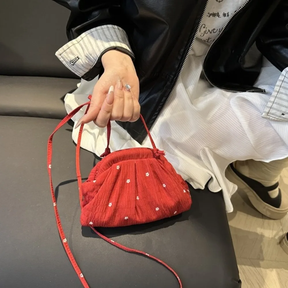 

Casual Polyester Single Shoulder Bag Flower Korean Style Makeup Bag Phone Bag Drawstring Crossbody Bag Girl