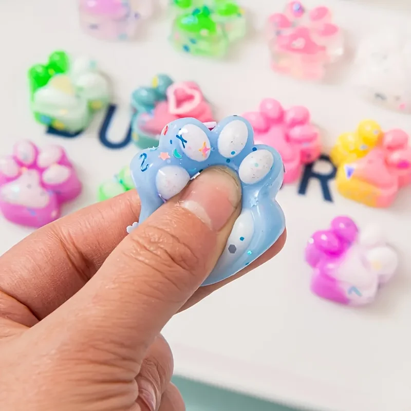 Brinquedos de Borracha Macia em Formato de Patinha de Gato (8/16/32/48 Peças) - Brinquedos de Apertar Macios em Formato de Patinha de Animal com Glitter, Confete e Detalhes de Coração