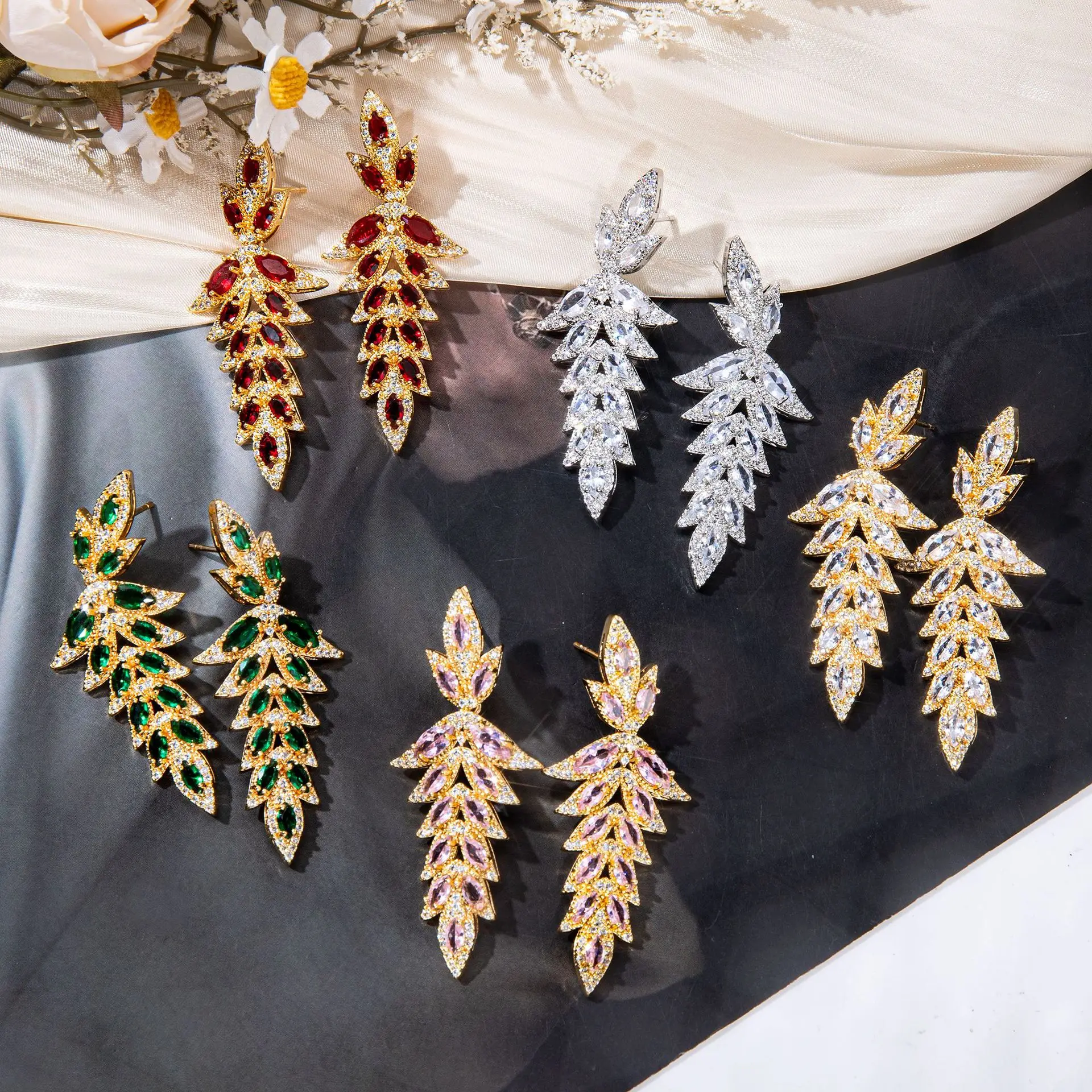 New rhinestone flower earrings exaggerated dinner party super flash earrings jewelry jewelry women's earrings