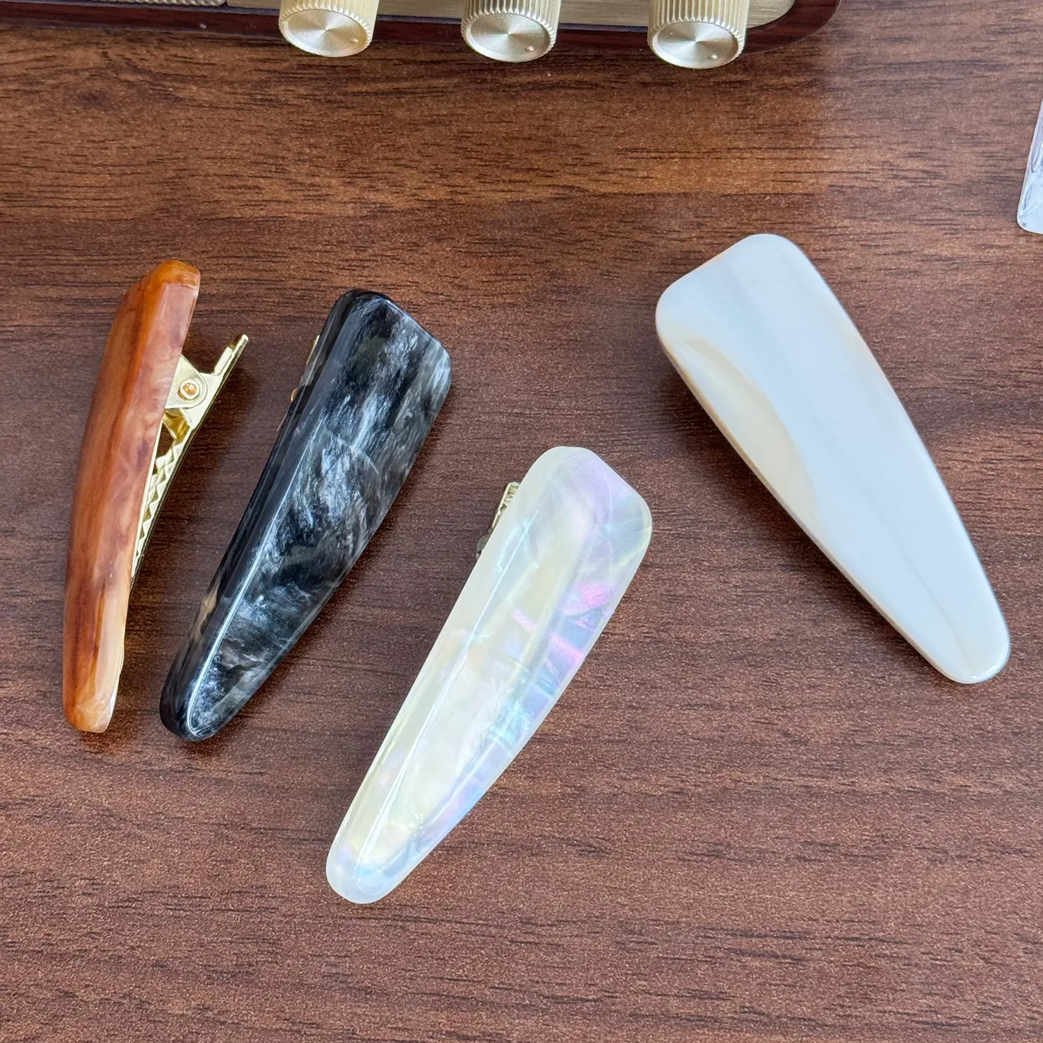 Summer New Design Triangular Water Drop Hair Clip Simple Delicate Acetic Acid Dazzling Colorful Side Clip Simple Duckbill Clips