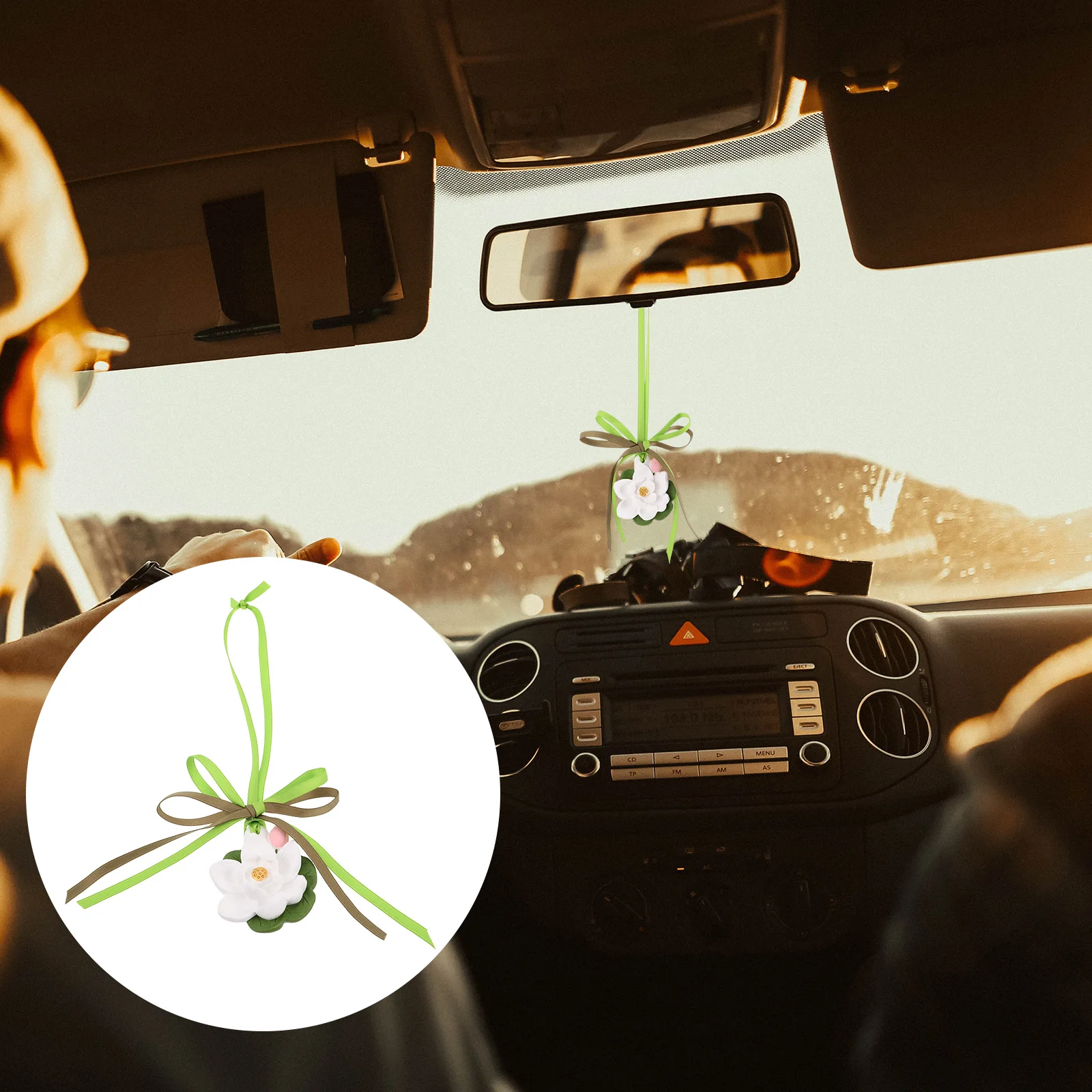 

Car Aromatherapy Pendant Diffusing Device Aromatic Hanging Flower Charm Plaster Auto Interior Accessories