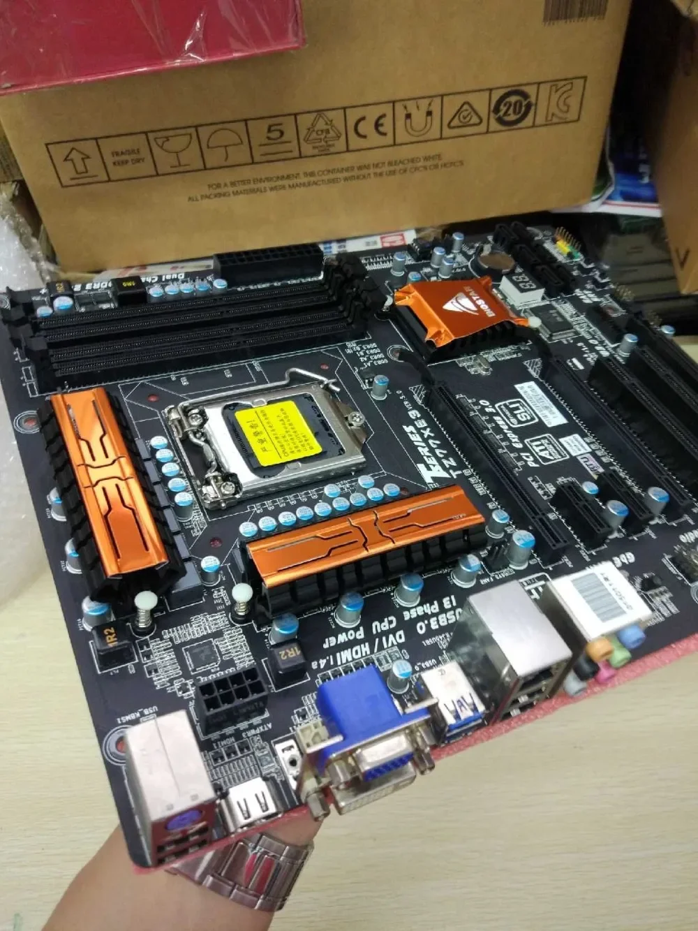 Imagem -04 - Placa-mãe Soquete de Sobrefrequência 32gb Ddr3 i7 i5 i3 Tz77xe3 1155