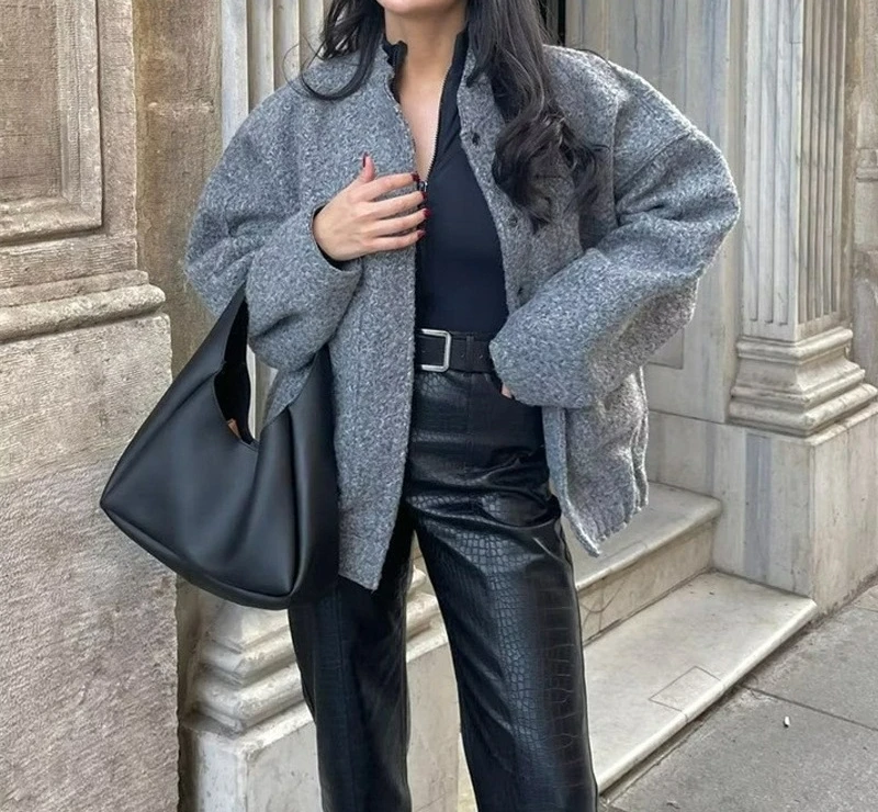 

2025 New Women's Standing Collar Single Breasted Large Pocket Loose and Comfortable Long Sleeved Woolen Jacket