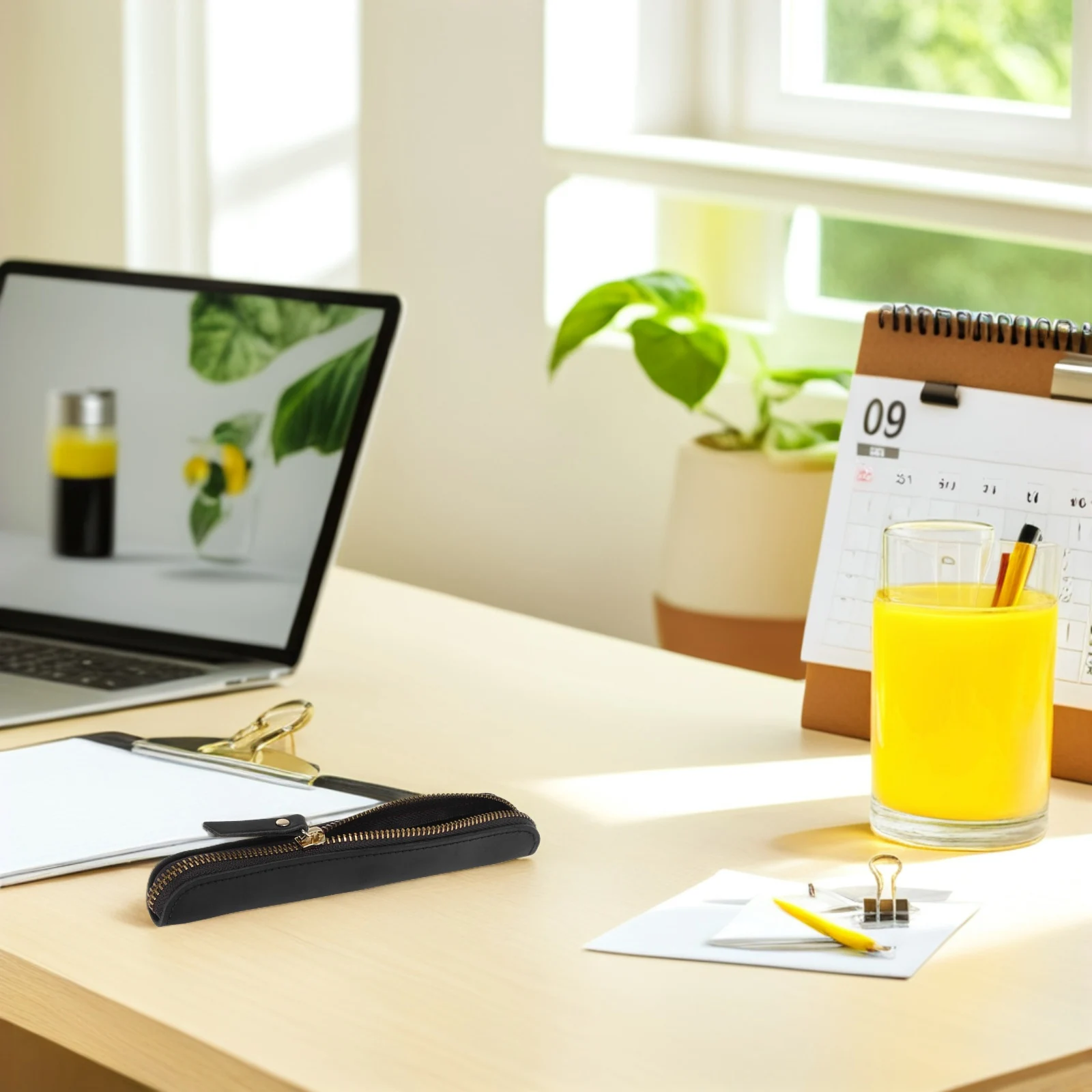 

Handmade Cowhide Pen Pouch Small Zippered Case for Pens Pencils Holder ganizer Black Men's Premium Pen Bag Case Office