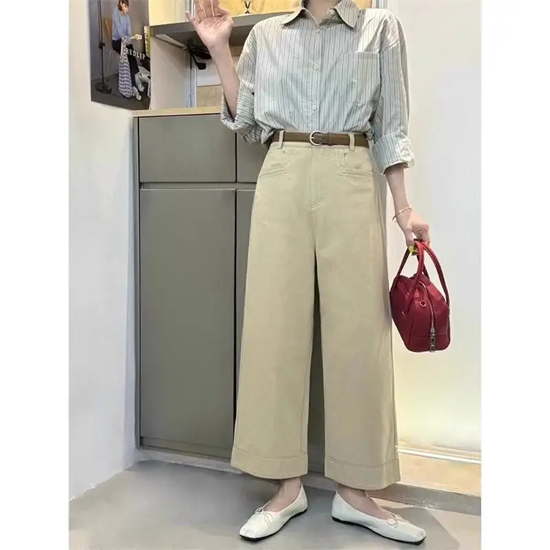 

Рваные джинсы, женские брюки, потертые, изнутые, с потертым подолом, женская одежда, джинсовая мода, гранж, альтернатива, панк-рок, готика