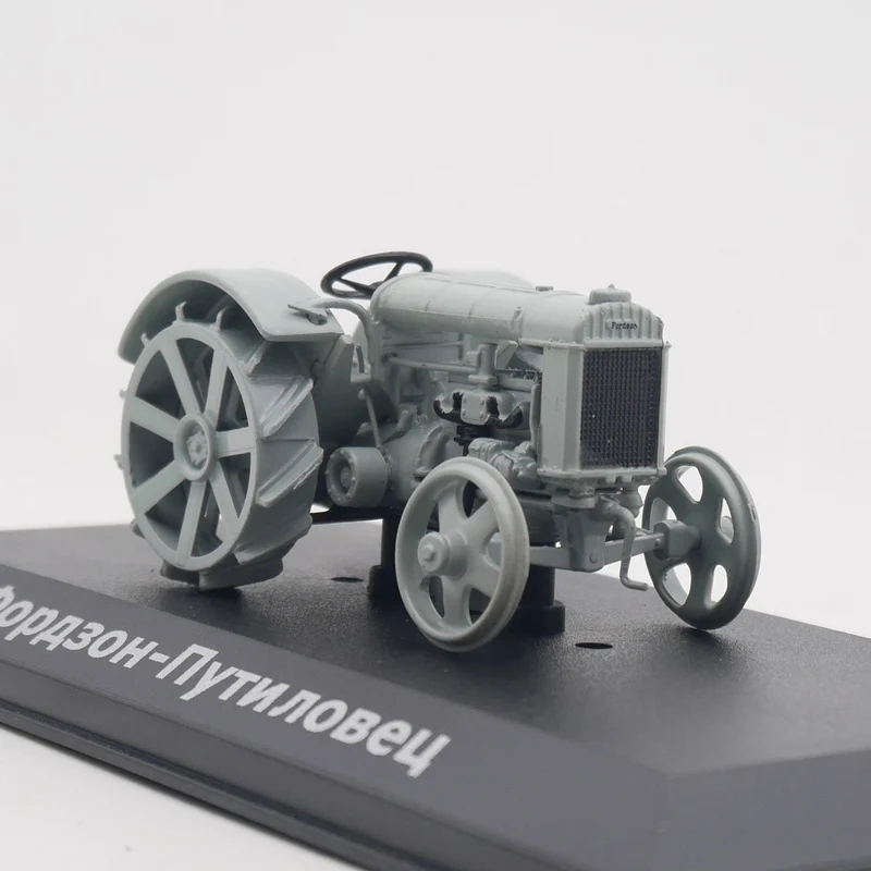 

Масштаб 1:43 Fordson Putilovets, имитация трактора, модель автомобиля из сплава, статический дисплей, коллекционный подарок, орнамент, сувенирное украшение