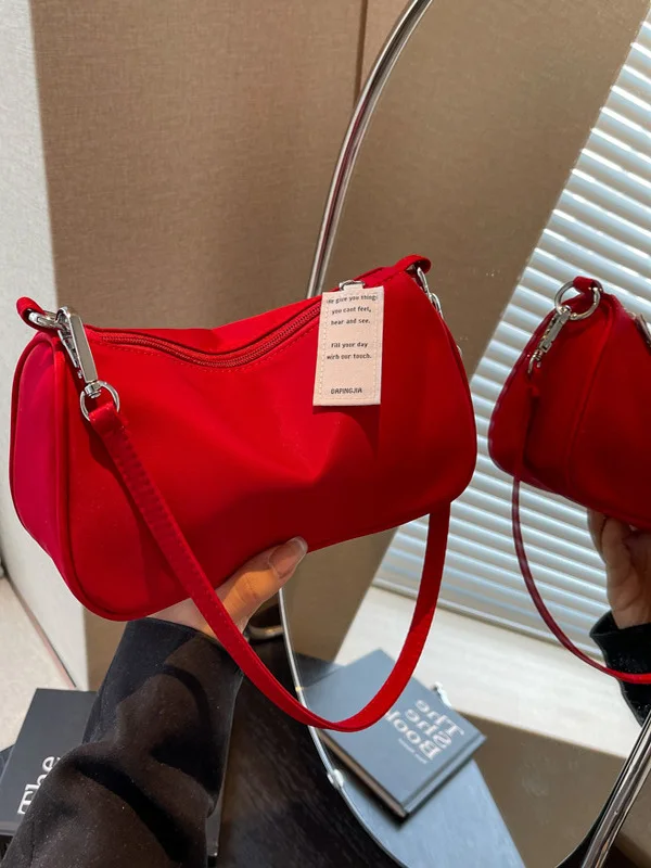 

Red Women's oulder Bag 2025 New High-End Sensation Underarm Bag Simple Match Commuting Bag Korean Sle Square Bag