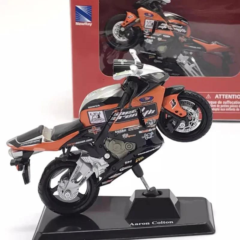 Modello di simulazione di moto in lega pressofuso in scala 1:18 CBR600RR Collezione di decorazioni statiche Regali souvenir per ragazzo adulto