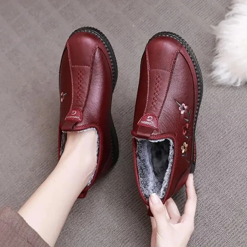 

Top quality mom winter sneakers with fur loafer Shoes waterproof ankle oxford shoes womens slip on plush sneaker