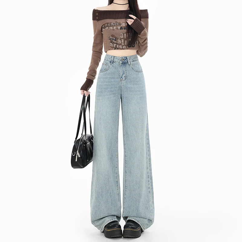 

Simple, high-end, relaxed atmosphere, light blue slim-fit narrow straight-leg jeans for women