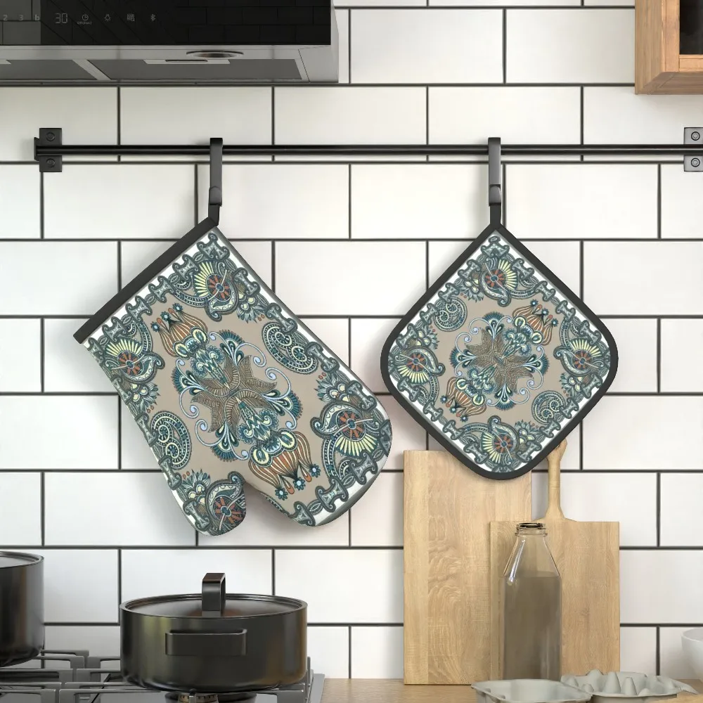 Elegant Swirls Geometric Pattern Oven Mitts and Pot Holders Set 2pcs Heat Resistant for Cooking Baking