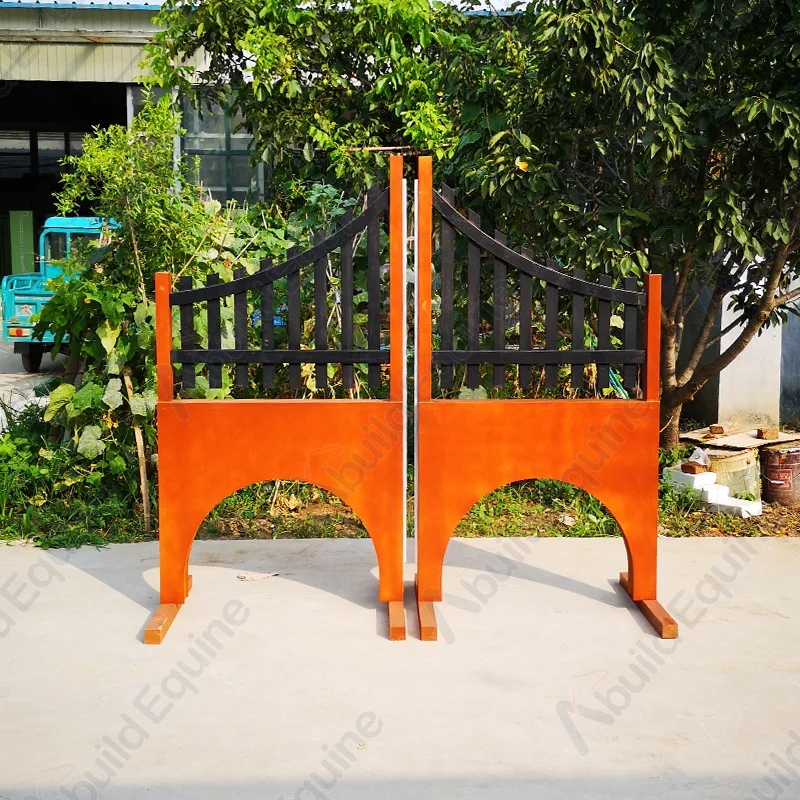 تصميم فريد من نوعه لأجنحة القفز لعرض الحصان لمناسبات الفروسية #3