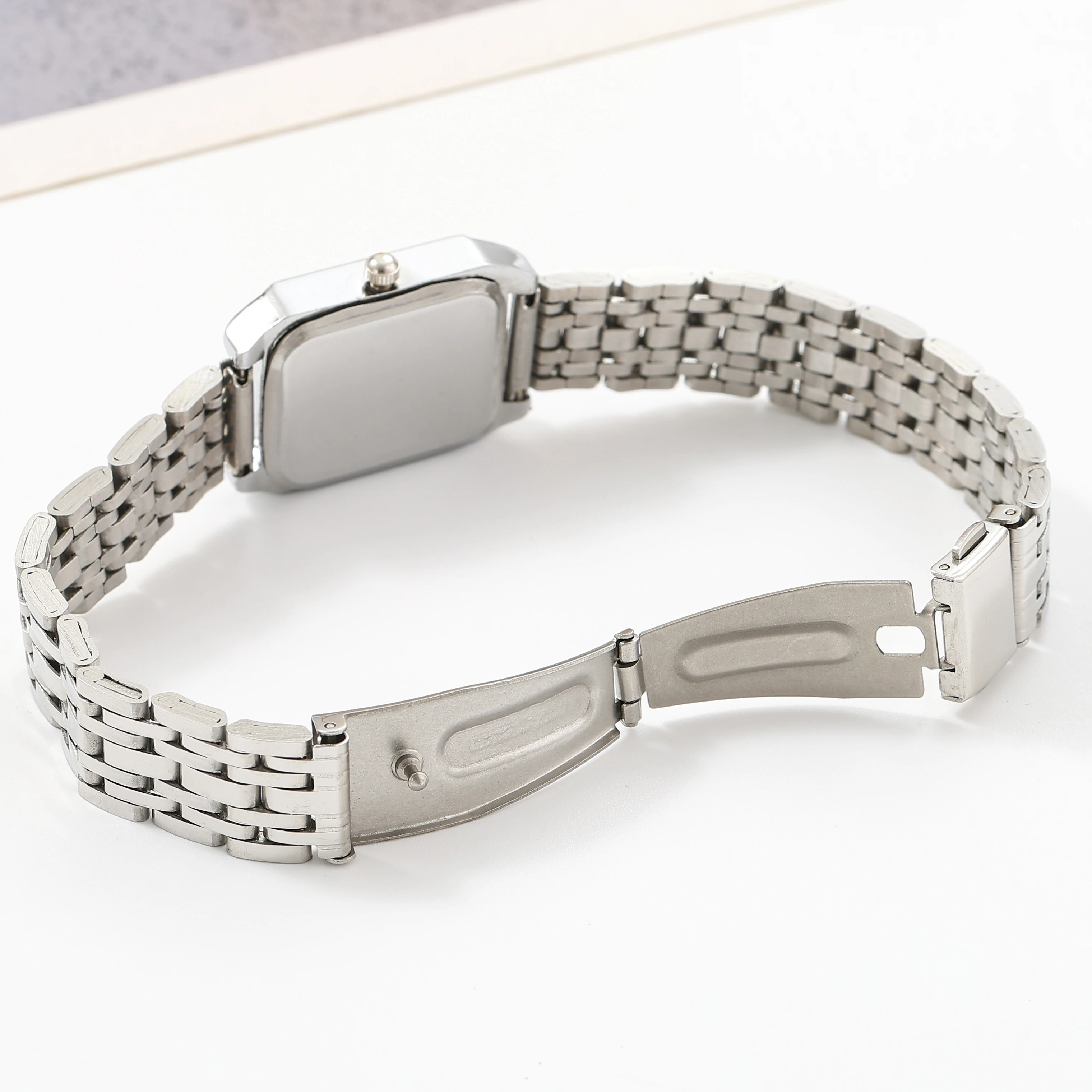 Versatile and Simple Women's Square-Shaped Ins-Style Steel Band Quartz Watch, Stylish and Fashionable Bracelet Watch Set image 6