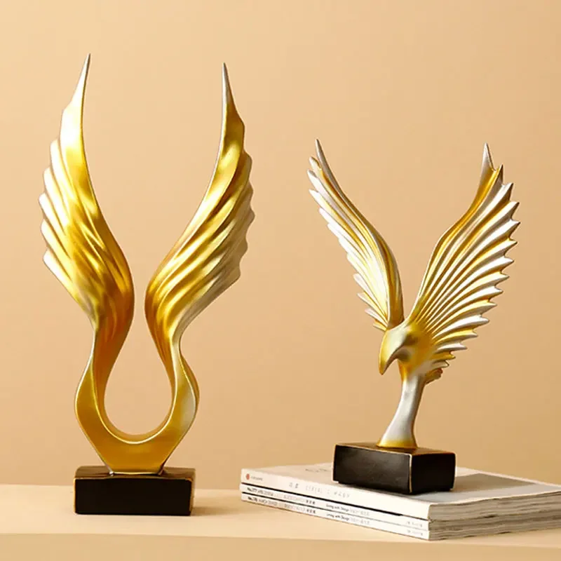 

Mascot Great Hawk Spreads Wings Livingroom Office Crafts TV Cabinet Gift American Modern Interior Decoration Home Accessories