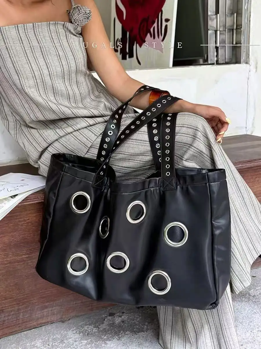Damen-Einkaufstasche, Metallpunk-PU-Niete, modische Vintage-Umhängetasche mit hoher Kapazität, Handtasche für Mädchen