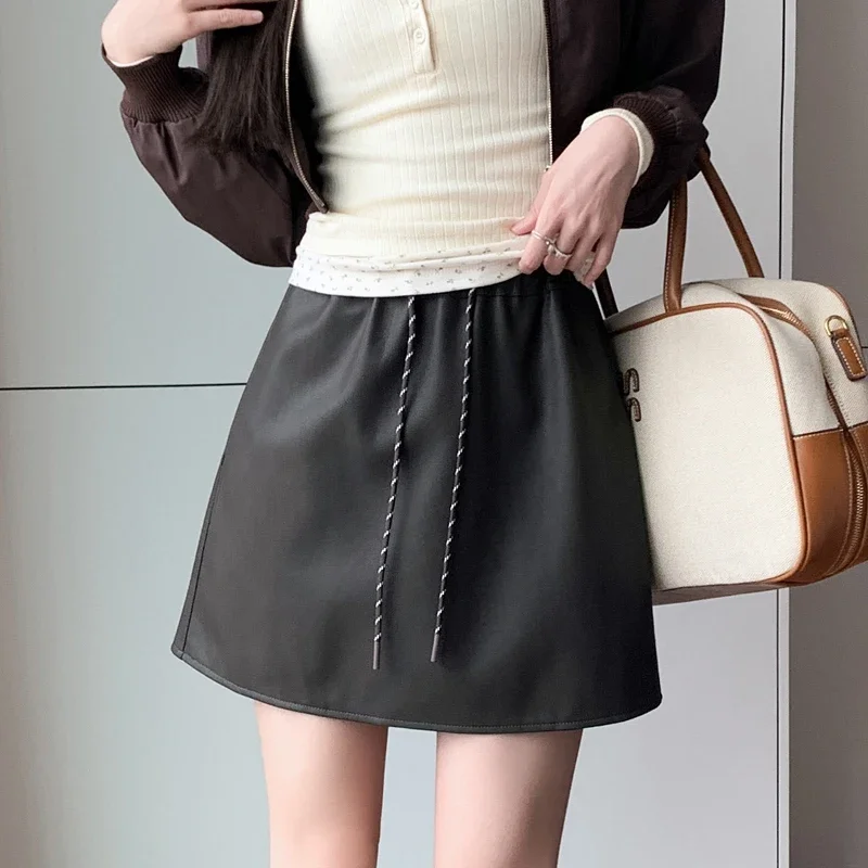 2024 Autumn/Winter Elastic Waist Leather Skirt A-line Hip Wrapping Half body Skirt Anti slip Leather Guard Skirt