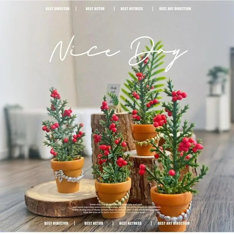 【F】1Pcs Mini Christmas Trees, Small Artificial Christmas Tree Ornament, Miniature Potted Plant Decoration