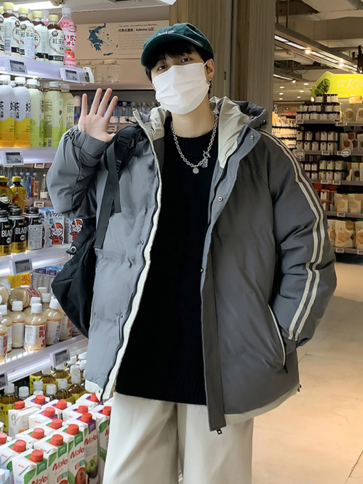 

Зимняя утепленная хлопковая куртка 2024 года для мужчин: модное пальто в корейском стиле, свободный крой, городской стиль, теплая, из полиэстера