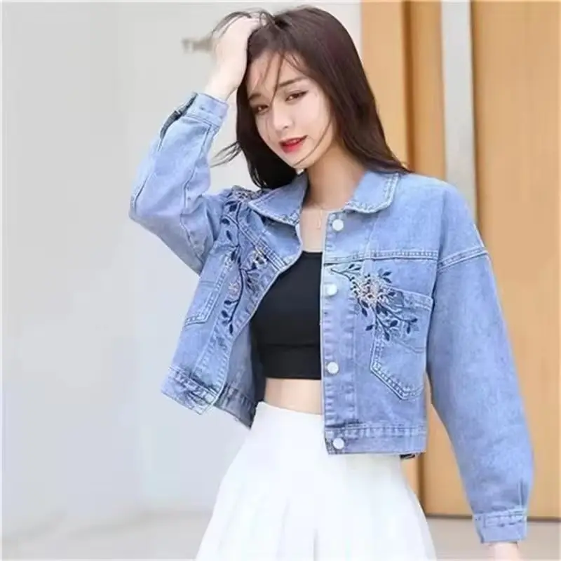 

2025 New Spring Autumn Cowboy Jacket Women Short Embroidered Loose Denim Coat Female Academic Atmosphere Jeans Outerwear Ladies