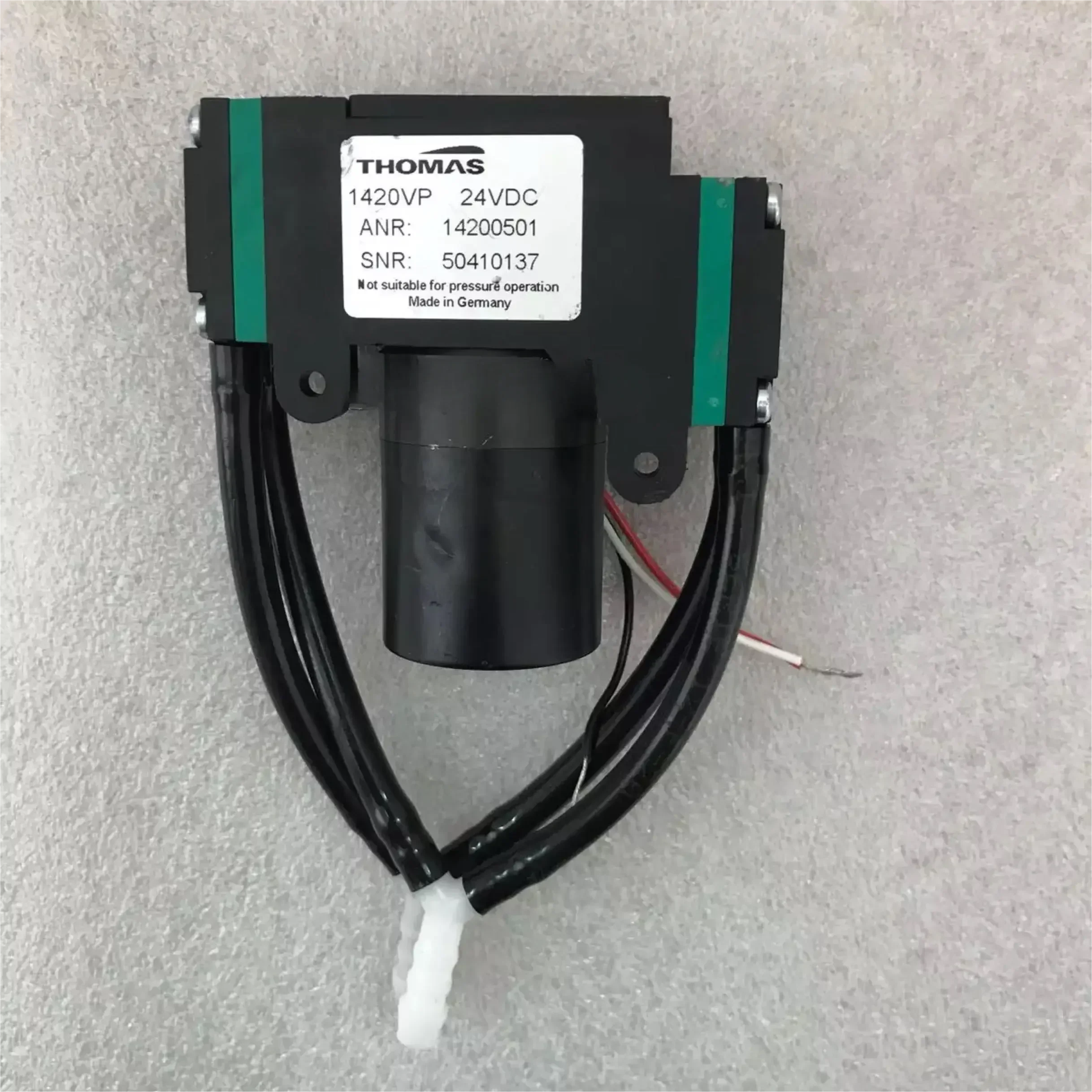 

Оригинальный немецкий бесщеточный вакуумный насос Thomas Thomas DC 1420vp 24V BL30