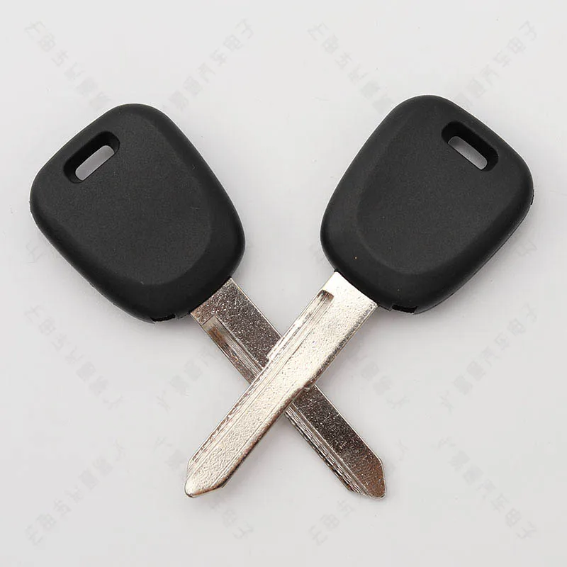 Suitable for Suzuki sub-key shell Swift Alto SX4 sub-key shell spare key can be loaded with chip