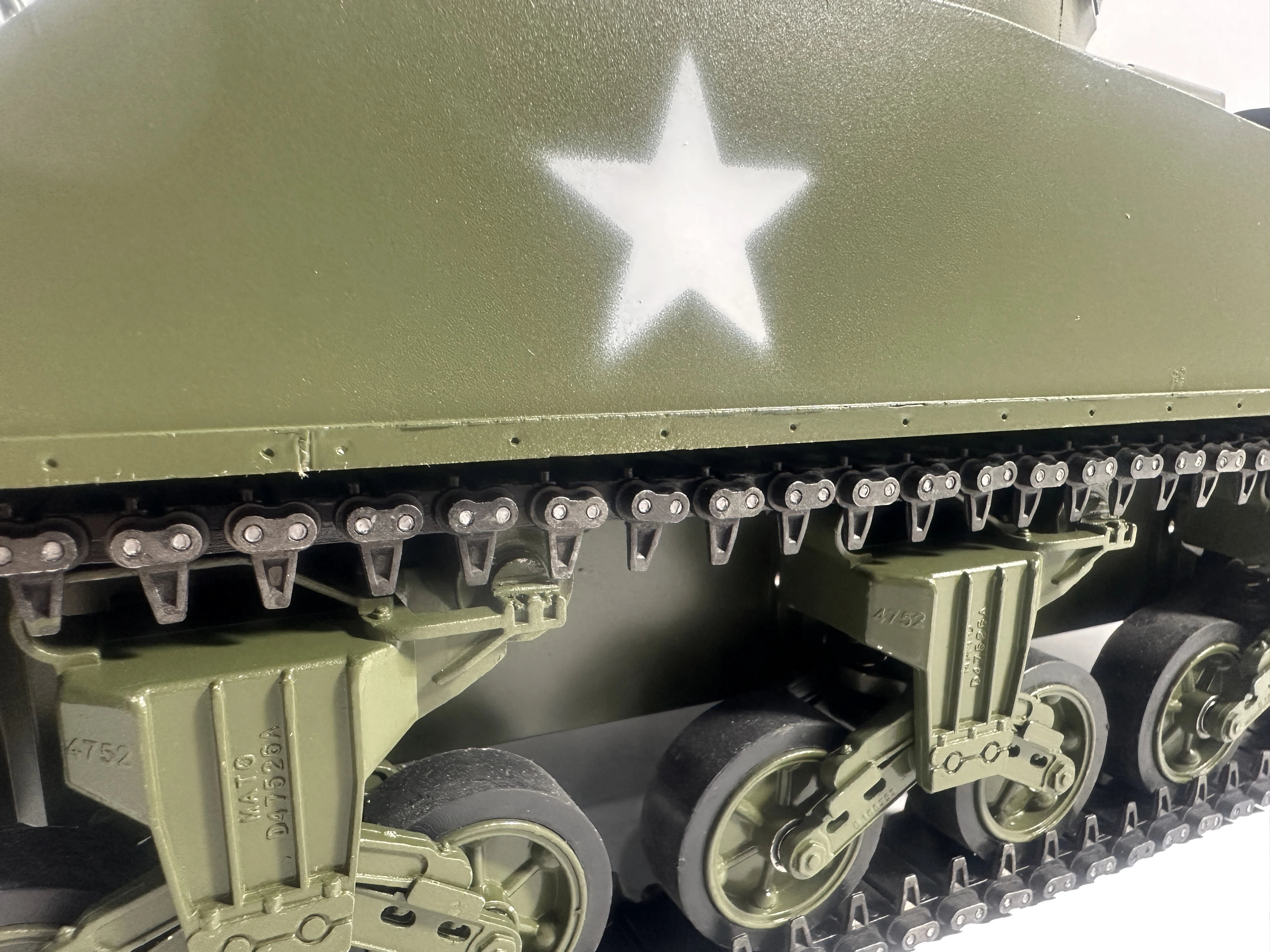 MATO II Wojna Światowa M4A3(75)W Sherman 100% Kompletny Metalowy Zdalnie Sterowany Czołg z Odpalaniem Młotowym, Podczerwień, Skala 1/16