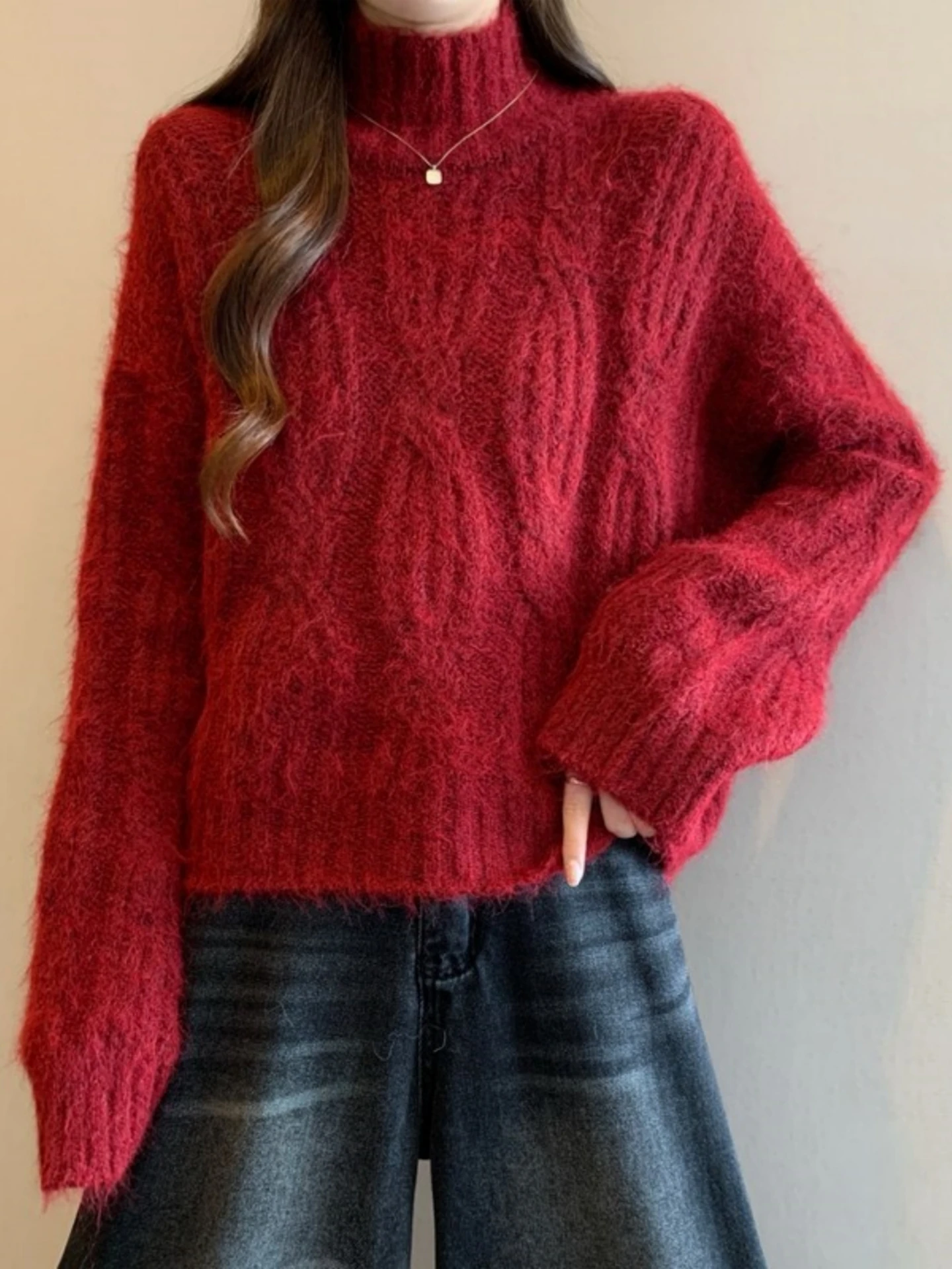 

Red Knitted Short Sleeve Sweater Women's Inner Spring Autumn Large Size Design Sense Half High Collar Twist Knitwear