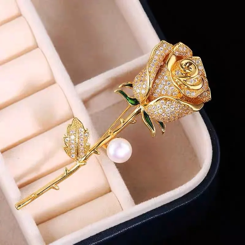 Delicate Rose Flower Pearl Rhinestone Brooch Pins for Women Lotus Luxury Jewelry Wedding Party Coat Dress Suit Decoration Gifts