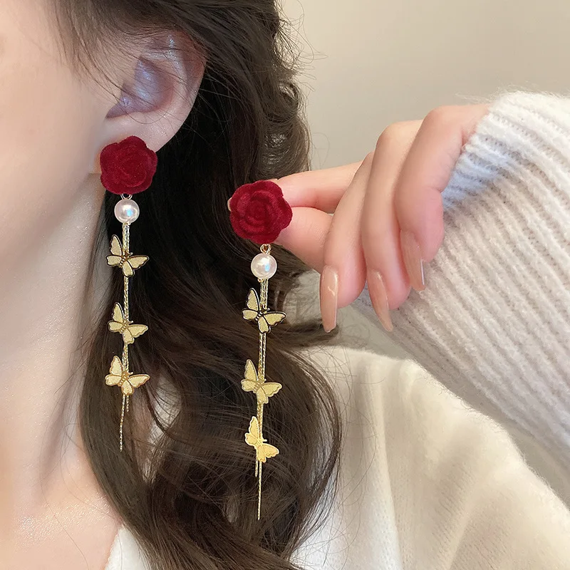 

Temperament Red Rose Flower Long Hanging Earrings For Women Sweet Golden Butterfly Tassel Pendant Earrings Party Wedding Jewelry