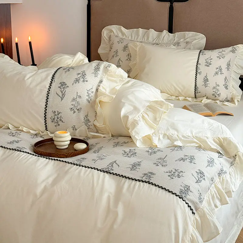 French Washed Cotton Quilt Bedding Set Four-piece Set Super Soft Princess Style Retro Pleated Small Fresh Ruffle Three-piece Set