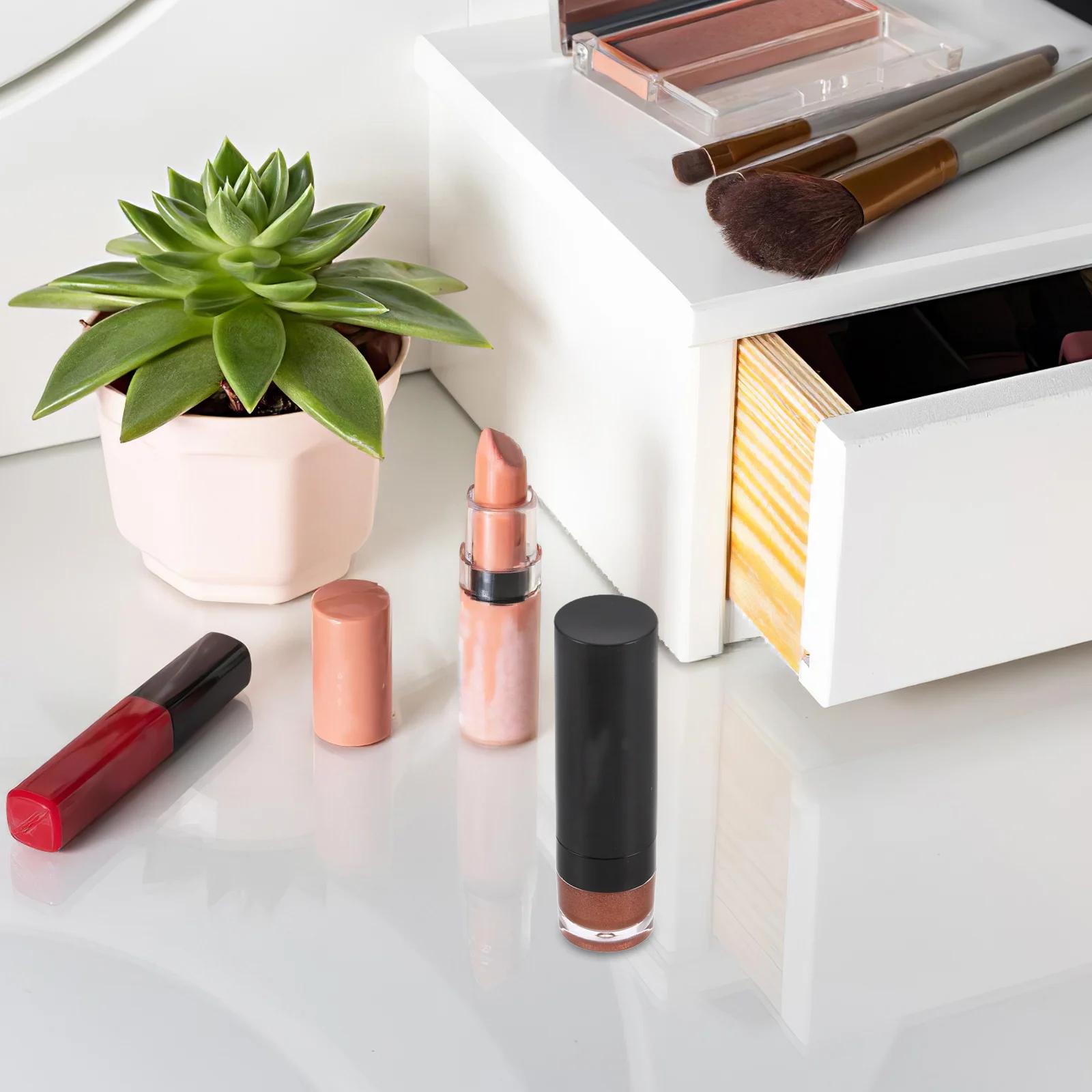 多用途のきらめくリップスティック、精密な先端、長持ち、すべての肌色に適しています、携帯用リップステインペン、リップライナーペンシル