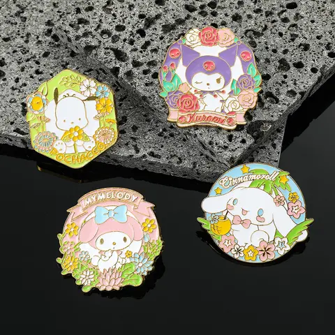 Anime Sanrioes 에나멜 핀 Kuromi Melody Cinnamoroll Pochacco 재킷 옷깃 핀 액세서리 용 귀여운 금속 배지 브로치