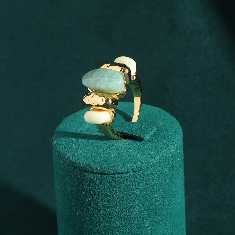 Vintage Gold Color Opals Green Natural Stone Ring Irregular Shape Jewelry for Woman Mom Gift Luxury Accessories New in 2024