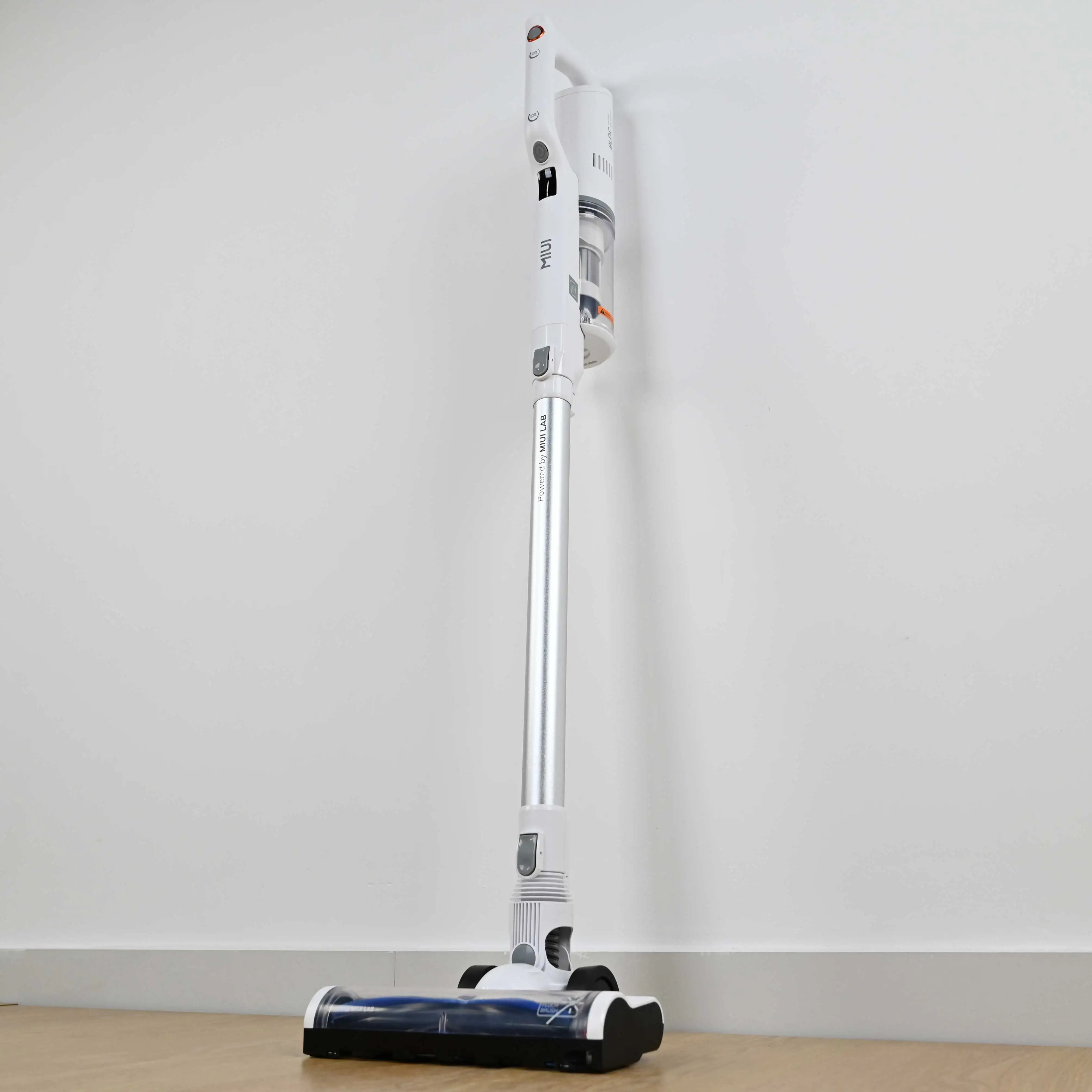 Handheld cordless rod vacuum cleaner 14kPa strong suction 4-stage filter laser lighting wall-mounted household cleaning