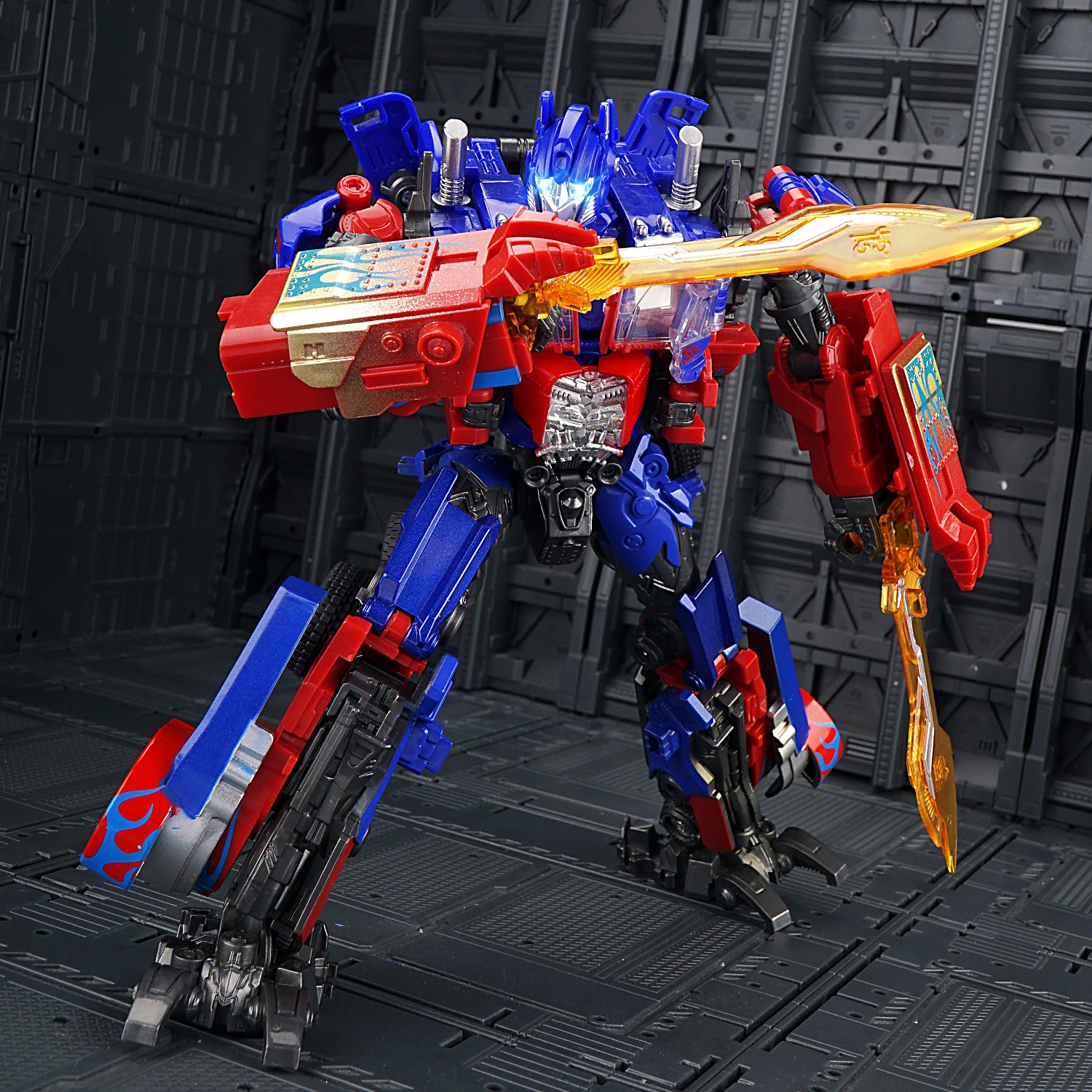 NEW Transformation Robot Toys Optimus Prime‌ Commander Action Figure Model Deformation Truck Head Alloy Edition Robot Cars OP view 3