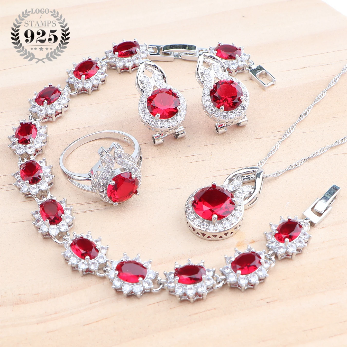 

Комплект из колье и серёг, из серебра 925 пробы