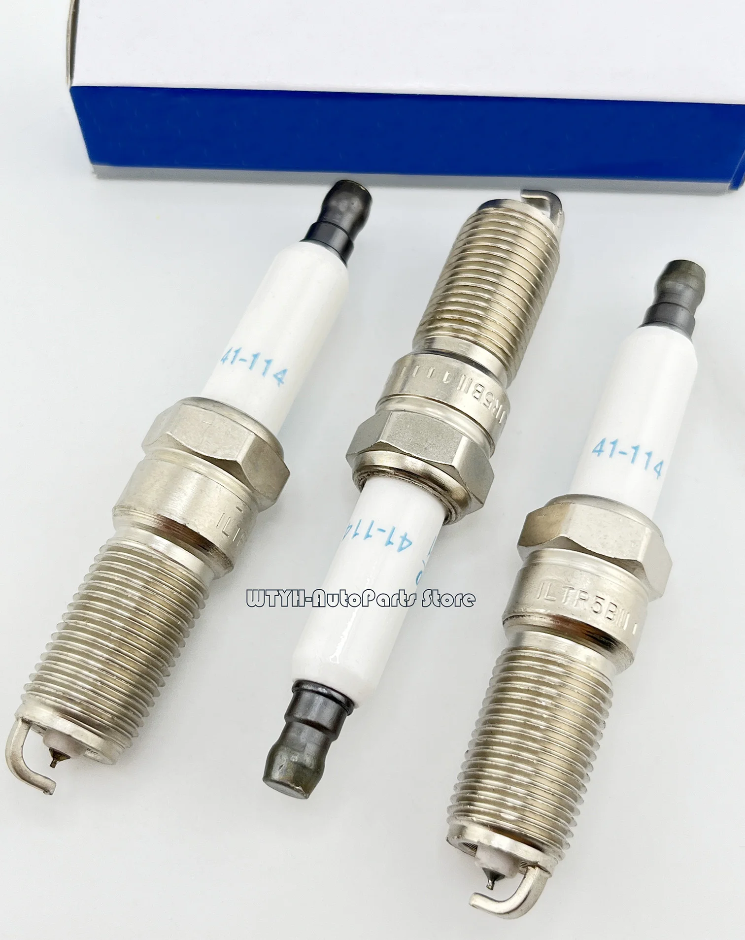 8PCS 12622441 High Quality Spark Plugs 41-114 For Cadillac Chevrolet Corvette Taihe GMC YUKON SIERRA Buick